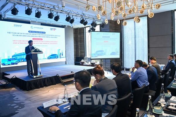 WB: Năm trụ cột để phát triển phương tiện giao thông chạy điện tại Việt Nam