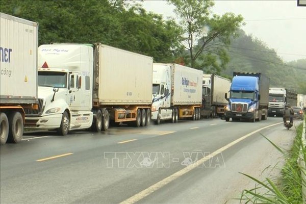 Ưu tiên thông quan ngay với hàng hóa xuất khẩu là nông lâm thủy sản và sầu riêng