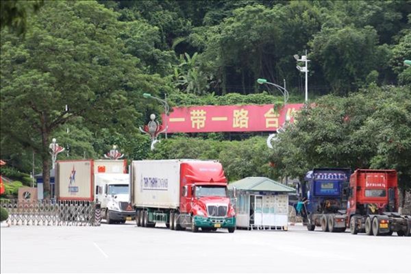 Lạng Sơn ưu tiên thu hút đầu tư hạ tầng và phát triển kinh tế cửa khẩu