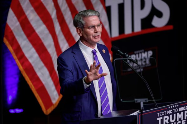 Giới doanh nghiệp Mỹ bớt lo âu sau đề cử Bộ trưởng Tài chính