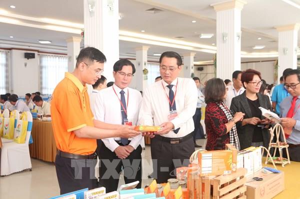 Định hướng phát triển toàn diện ngành hàng dừa