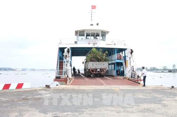 12 đối tượng miễn thu tiền dịch vụ sử dụng phà từ 1/1/2025