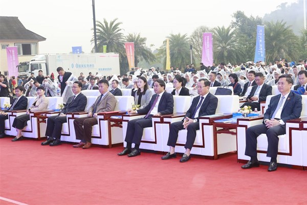 Hội chợ kinh tế thương mại du lịch biên giới Trung - Việt (Hồng Hà) năm 2024