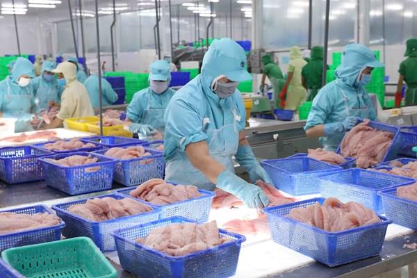 Thặng dư thương mại nông lâm thủy sản tăng gần 18%