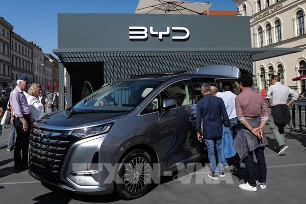 Stellantis, Volkswagen, Tesla và BYD bị điều tra vì cạnh tranh không lành mạnh