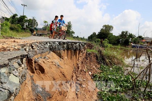 Đồng bằng sông Cửu Long có gần 800 km sạt lở