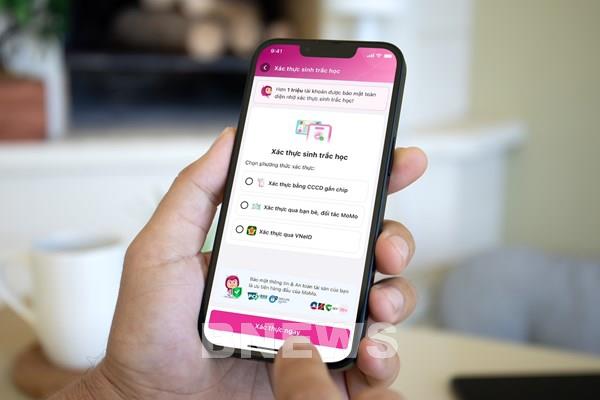 MoMo hỗ trợ người dùng xác thực sinh trắc học trên đa kênh