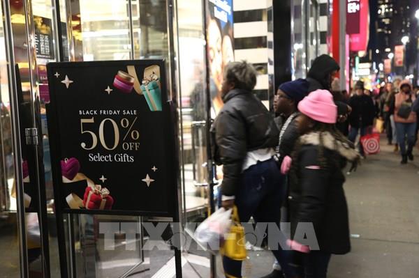 Chi tiêu mua sắm dịp Black Friday của người Mỹ tăng 10,2% so với năm ngoái