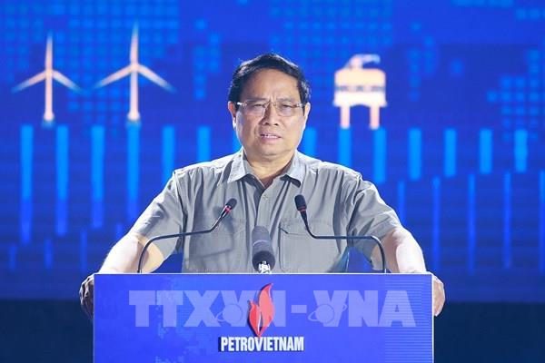 Thủ tướng: Nhanh chóng làm chủ công nghệ, phát triển công nghiệp năng lượng tái tạo