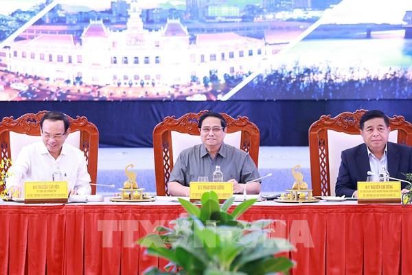 Thủ tướng: Đông Nam Bộ phấn đấu tăng trưởng 2 con số, cùng cả nước bước vào kỷ nguyên mới