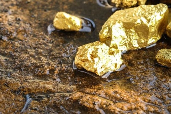 Công ty khai thác vàng hàng đầu "chốt" thương vụ 3,3 tỷ USD