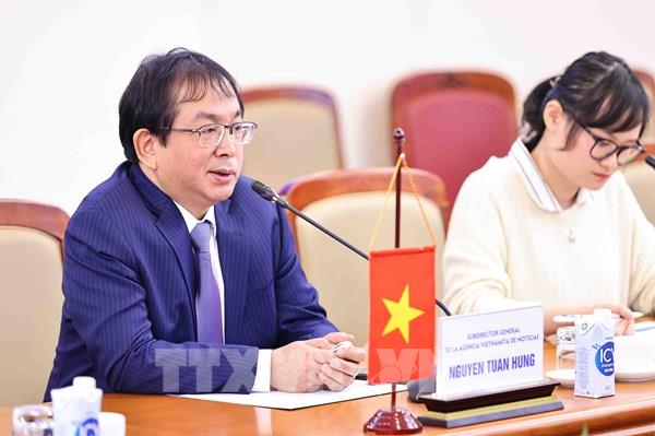 Chia sẻ kinh nghiệm nâng cao hiệu quả sản xuất thông tin giữa Việt Nam và Cuba