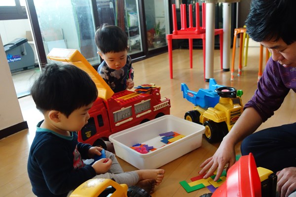 Hàn Quốc cho 70% nam giới được nghỉ phép chăm con