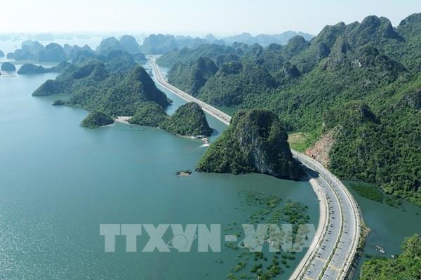 Tuyến đường bao biển tuyệt đẹp kết nối hai di sản Vịnh Hạ Long và Vịnh Bái Tử Long