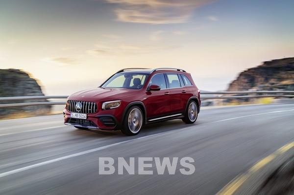 Mercedes-Benz Việt Nam ưu đãi cho loạt xe lên đến 300 triệu đồng