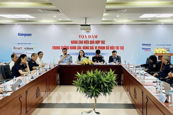 Xuất hiện tình trạng lợi dụng chuyển phát nhanh vận chuyển hàng lậu, hàng giả