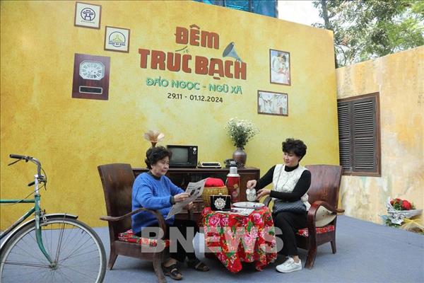 Hà Nội đẩy mạnh xúc tiến đầu tư thương mại để du lịch Hà Nội "cất cánh"