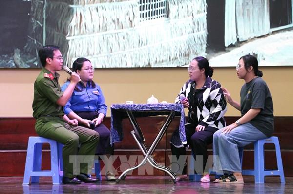 “Cánh tay nối dài” trong phòng, chống mua bán người