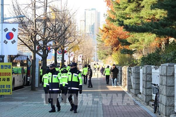 Bất ổn chính trị phủ mây đen lên ngành du lịch Hàn Quốc