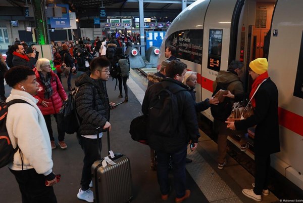 Đức đưa vào vận hành tuyến đường sắt cao tốc Berlin-Paris