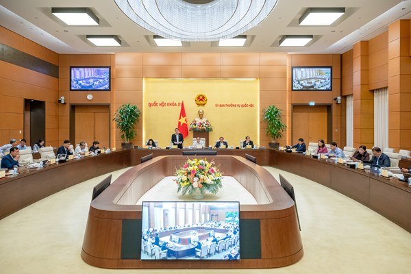 Nghị quyết của Ủy ban Thường vụ Quốc hội về công tác cán bộ