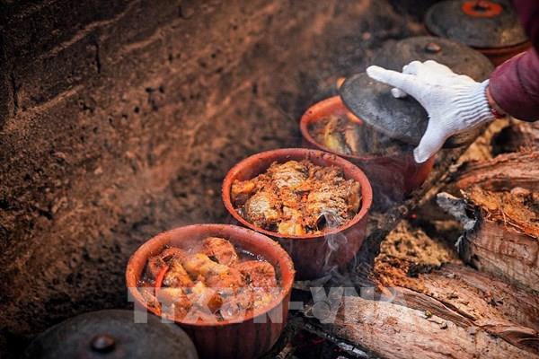 Cận cảnh quy trình chế biến đặc sản Cá kho Vũ Đại