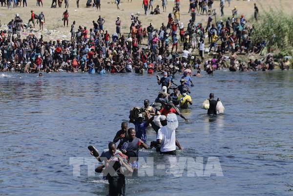 Chính sách trục xuất người nhập cư của Mỹ: Bài toán hóc búa