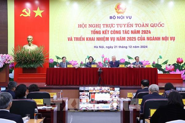Sắp xếp tinh gọn bộ máy tránh để “người tài xin nghỉ, người dở ở lại”