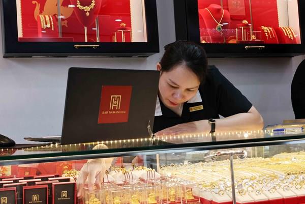 Giá vàng đạt đỉnh cao nhất kể từ đầu năm