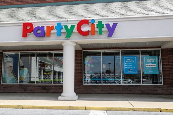 Cuộc cạnh tranh khốc liệt trên thị trường bán lẻ Mỹ