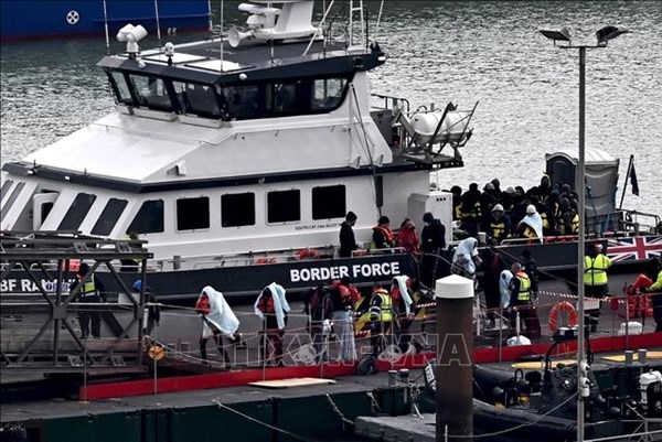 Anh: Hàng trăm người bị bắt trong các cuộc truy quét lao động bất hợp pháp tại London