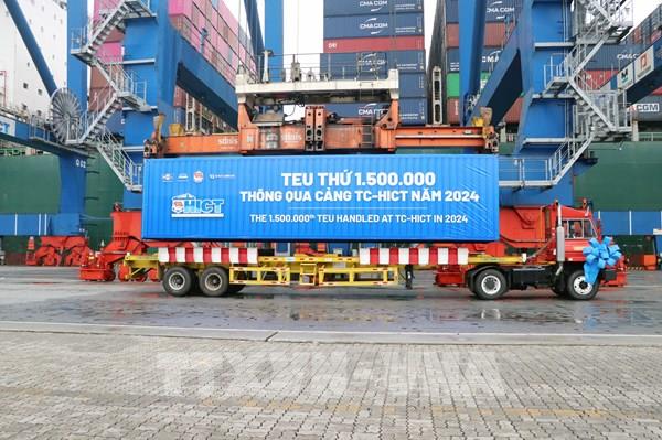 Chuyển đổi số trong logistics để tham gia sâu vào chuỗi cung ứng toàn cầu