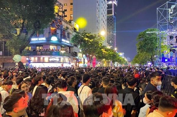 Countdown 2025 tại Thành phố Hồ Chí Minh: Lễ hội chào đón năm mới sôi động và ấn tượng