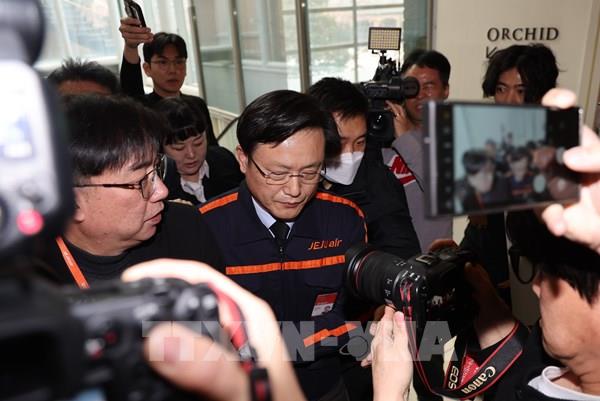 Tai nạn máy bay tại Hàn Quốc: Cảnh sát cấm CEO hãng Jeju Air rời khỏi đất nước