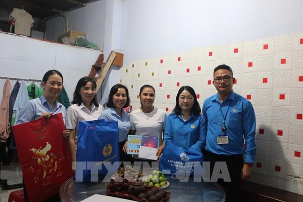 Lan tỏa hơi ấm ngày Tết tại “thủ phủ công nghiệp” Bình Dương