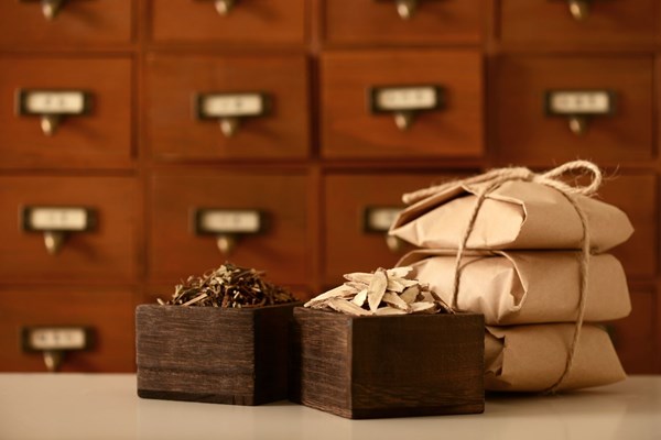 Kiểm tra định kỳ và đột xuất hoạt động kinh doanh thuốc Đông y tại Bình Dương