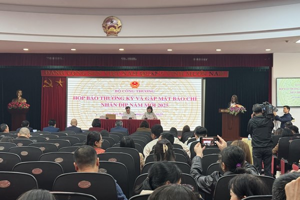 Bộ Công Thương chia sẻ về đề xuất điều chỉnh giá điện 2 tháng/lần
