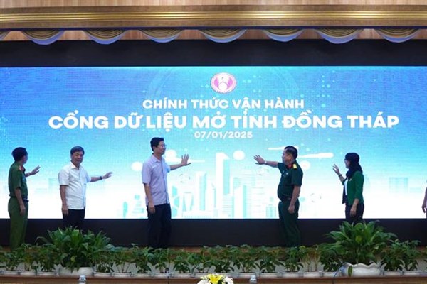 Đồng Tháp: Ưu tiên chuyển đổi số trong nông nghiệp, giáo dục và y tế