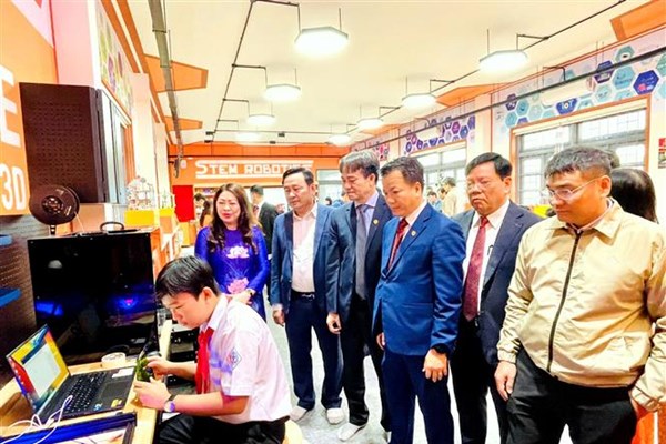 Tam Kỳ khánh thành thư viện số và phòng học STEM