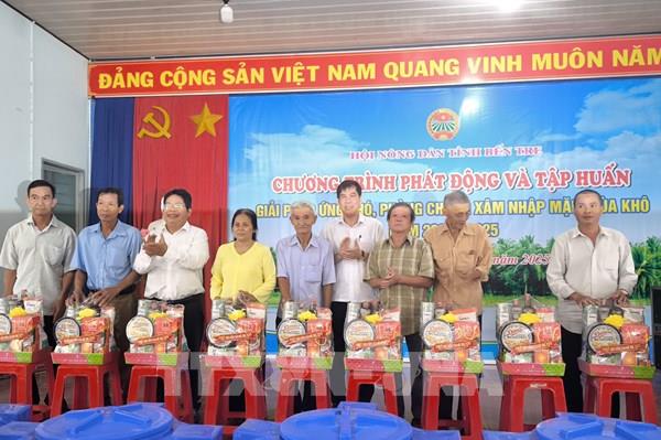 Nông dân Bến Tre chuẩn bị các kịch bản cho xâm nhập mặn 2025
