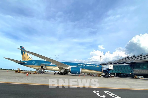 Vietnam Airlines chuyển hướng hạ cánh Đà Nẵng cấp cứu hành khách