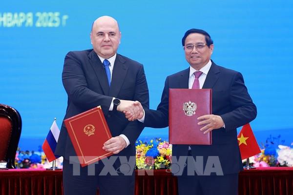 Thủ tướng Phạm Minh Chính hội đàm Thủ tướng Liên bang Nga