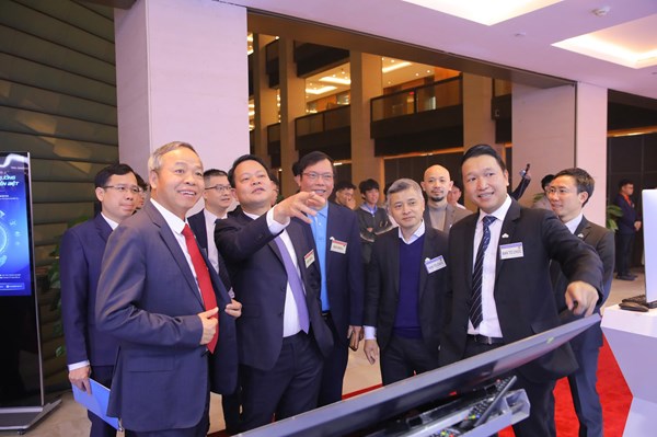 CMC giới thiệu công nghệ đột phá và chiến lược đổi mới sáng tạo