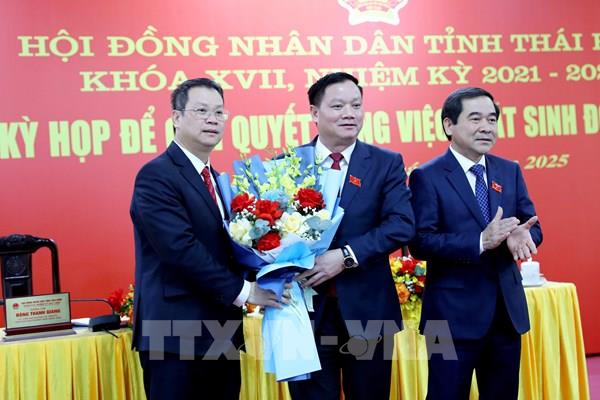 Ông Nguyễn Mạnh Hùng được bầu giữ chức Chủ tịch UBND tỉnh Thái Bình