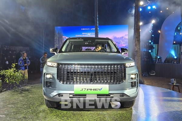 Jaecoo J7 PHEV có giá ưu đãi 919 triệu đồng chỉ “ăn” 1 lít xăng/100km