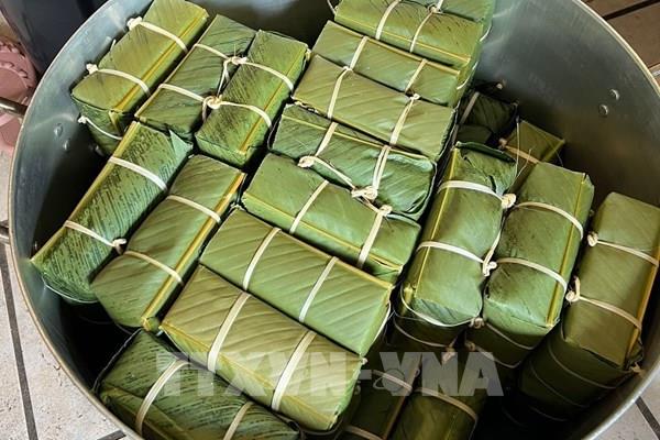 Nồi bánh chưng gắn kết cộng đồng đón Tết trên đất Nam Phi