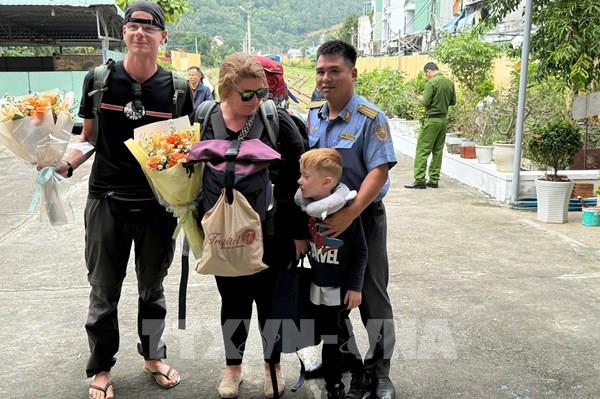 Bình Định đón những vị khách đầu tiên đến Quy Nhơn trên chuyến tàu hỏa du lịch