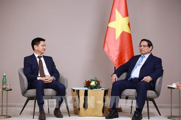 Thủ tướng Phạm Minh Chính làm việc với lãnh đạo doanh nghiệp người Việt tiêu biểu tại Séc và châu Âu