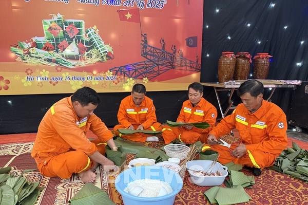 Tết sớm trên những cung đường truyền tải điện