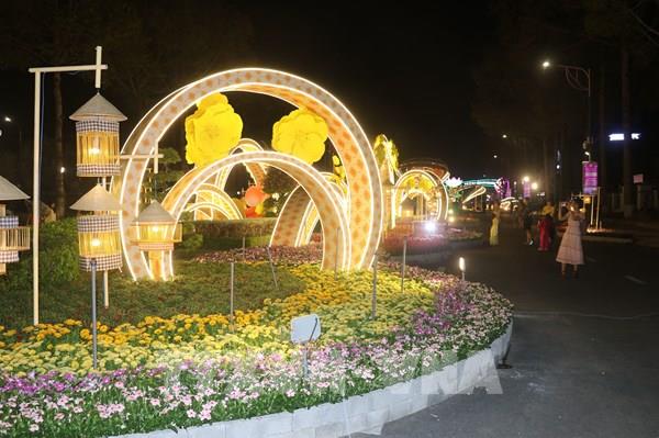 Đồng Tháp: Khai mạc Đường hoa xuân Tết Ất Tỵ 2025